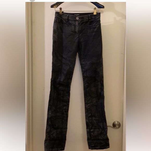 🥳 Today!!! Purchase Chanel dark gray factory distressed jeans. - Picture 2 of 11